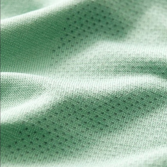 Fabletics Training Day tank top men’s medium - Picture 7 of 7